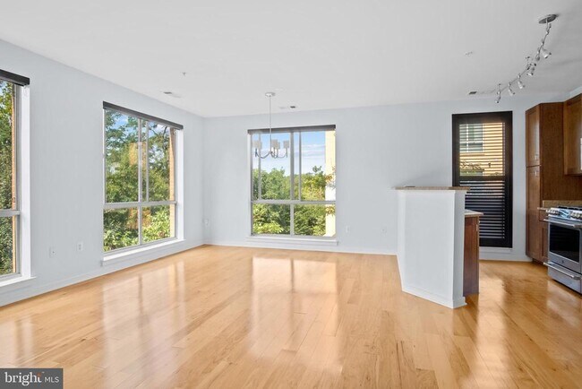 Foto del edificio - 2200 N Westmoreland St