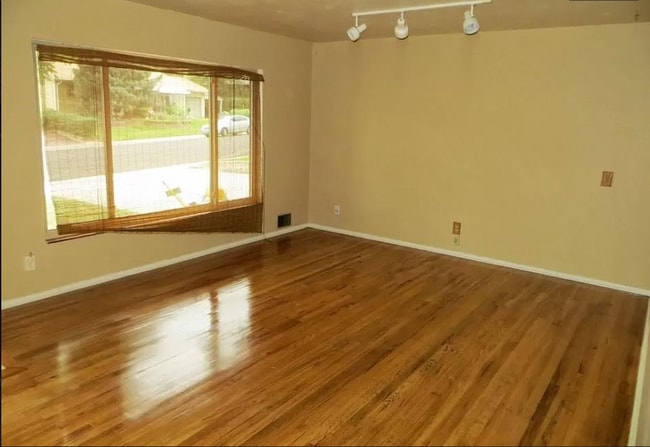 Building Photo - 2944 S Winona Ct