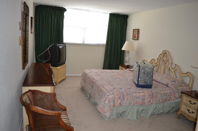 Foto del edificio - 3540 S Ocean Blvd