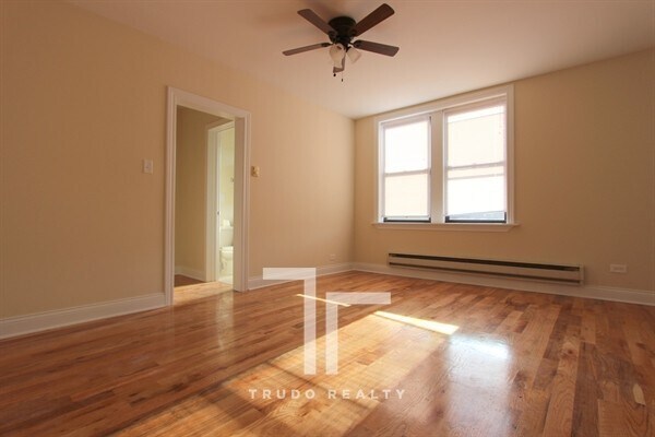 Foto del edificio - 818 W Diversey Pky