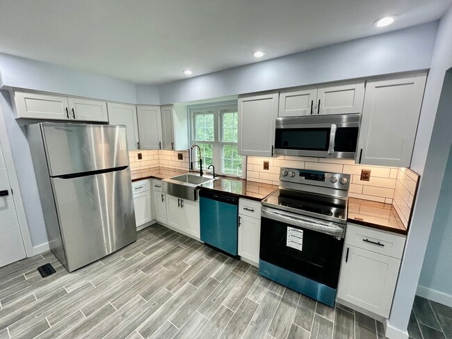 Foto del edificio - 1616 Windsor Ct