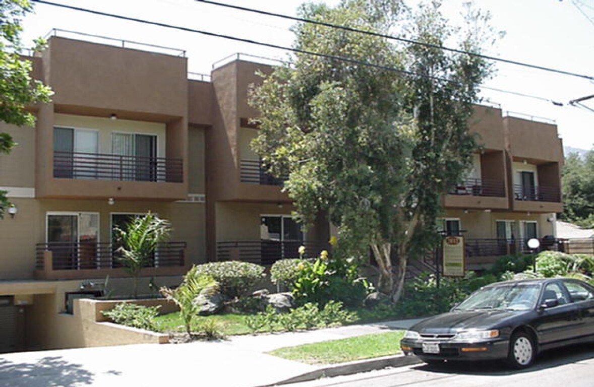 Primary Photo - Mountain View Townhomes