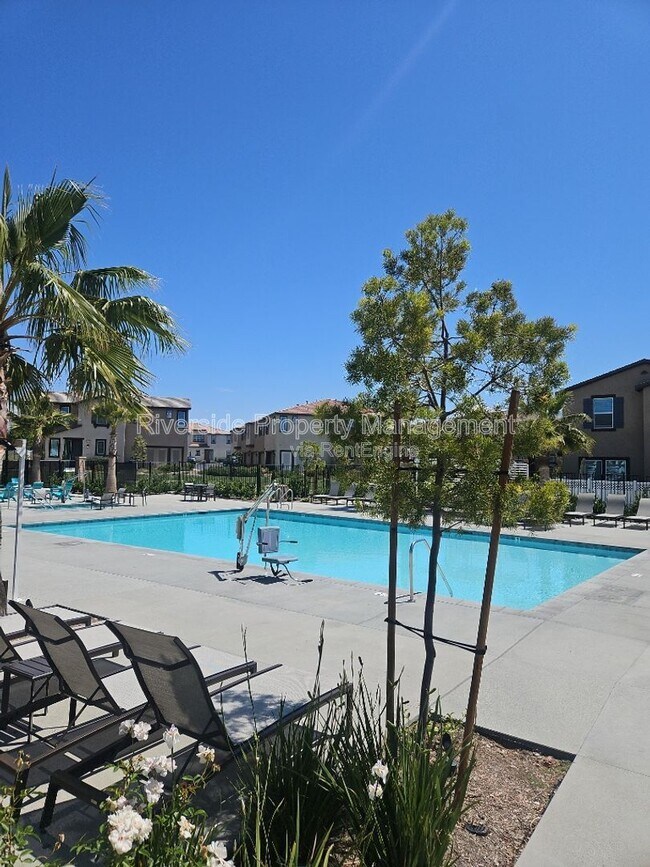 Foto del edificio - 34495 Agave Dr