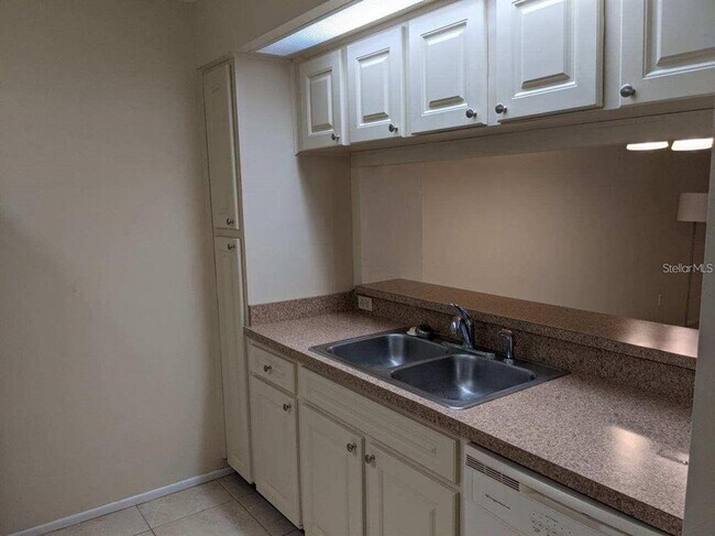 Building Photo - 4411 Shady Terrace Ln