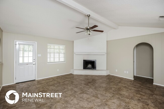 Building Photo - 8805 Main St