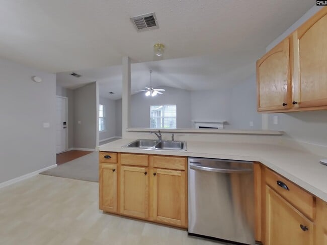 Building Photo - 538 Providence Crossing