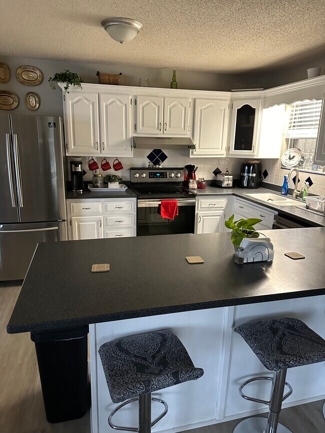 Foto del edificio - 281 Cherrywood Cir