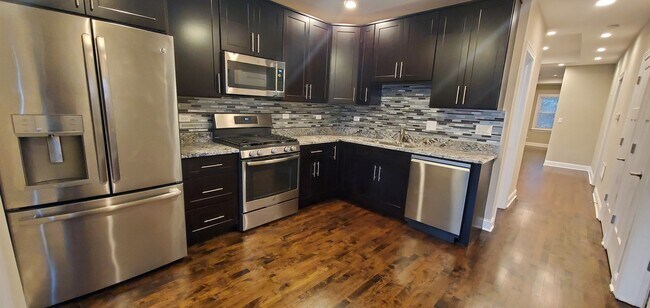 Foto del edificio - 4139 W Fletcher St