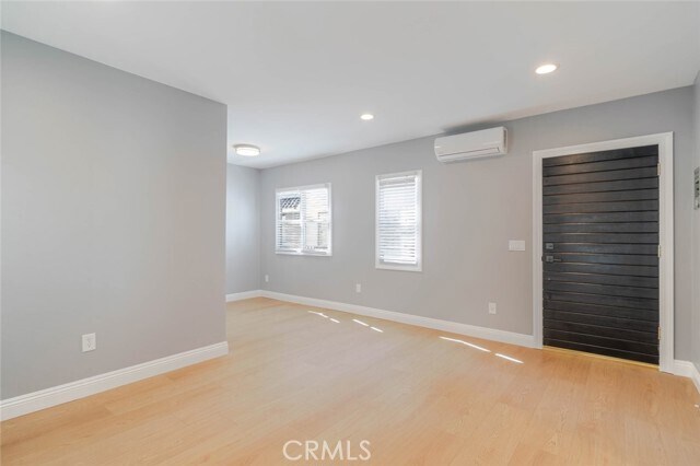 Foto del edificio - 1051 Western Ave