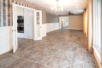 Building Photo - 7546 Maple Tree Dr