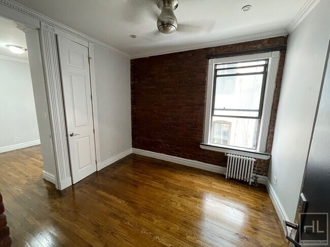 Building Photo - East 13th Street