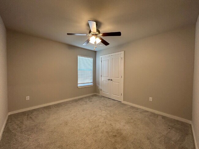 Foto del edificio - "Charming 3-Bed Sanctuary in Farmington wi...