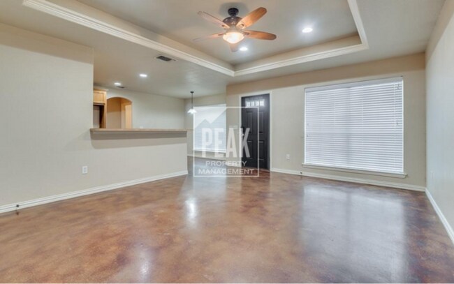 Building Photo - Beautiful Home for Rent in Weatherford TX
