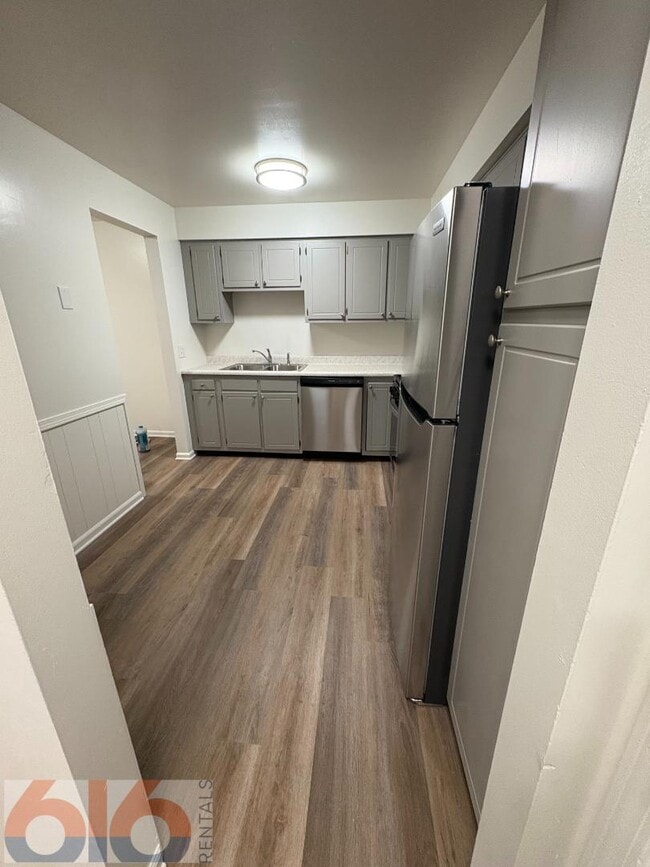 Foto del edificio - 630 56th St SE