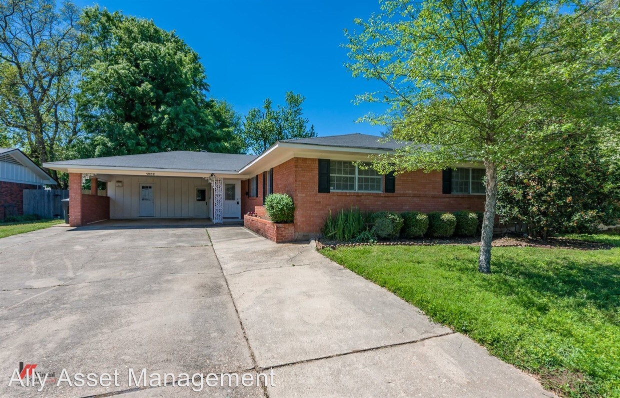 Foto principal - 3 br, 2 bath House - 1902 Captain Shreve Dr.