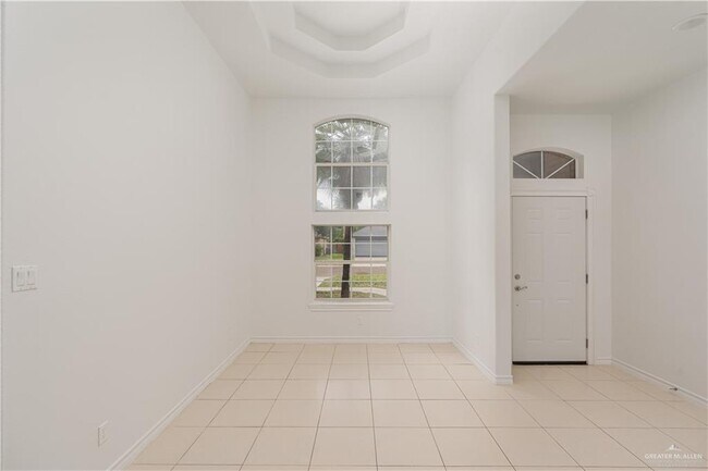Foto del edificio - 2210 E 23rd St