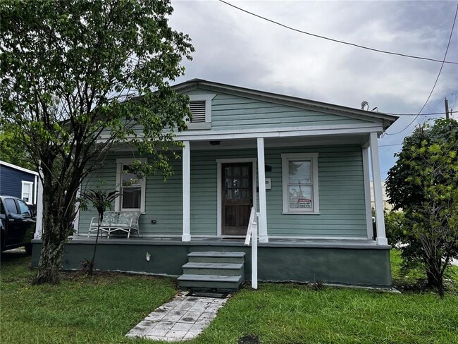 Building Photo - 2320 E 12th Ave