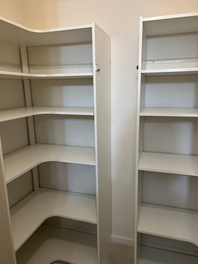 5 Linden St Unit 5A, Hackensack, NJ 07601 Condo for Rent in