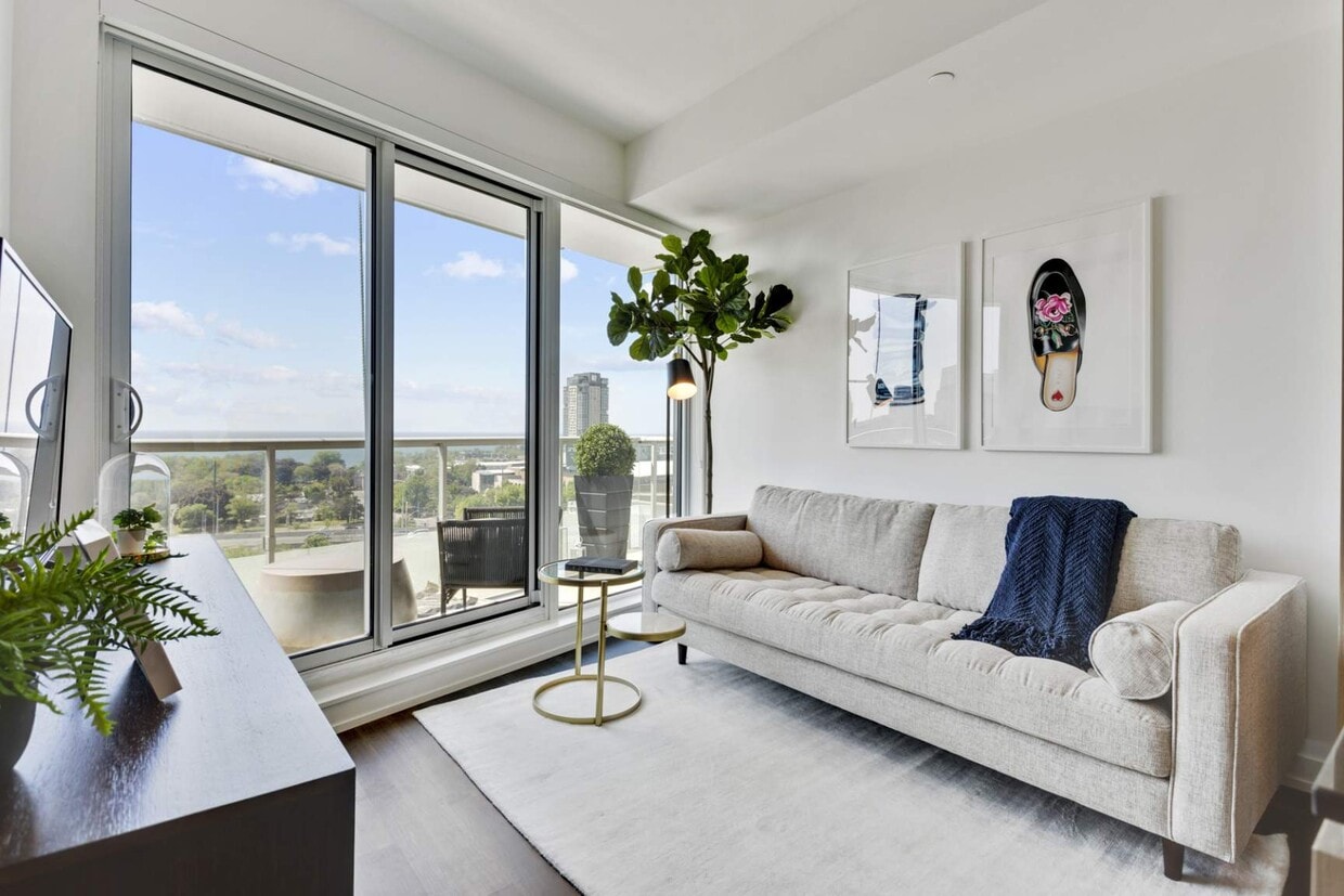 Building Photo - Novus