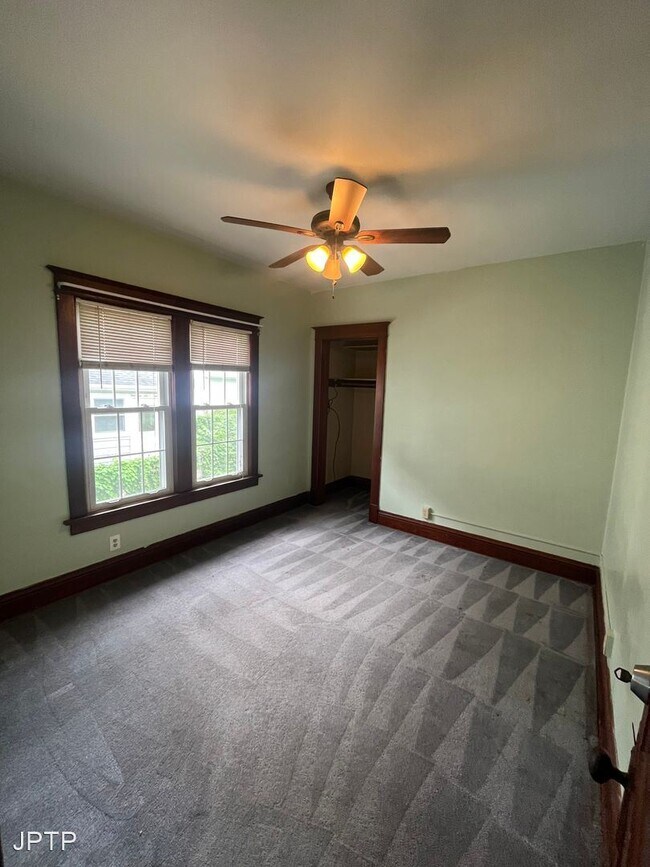 Building Photo - 2 br, 1 bath House - 3219 8th avenue