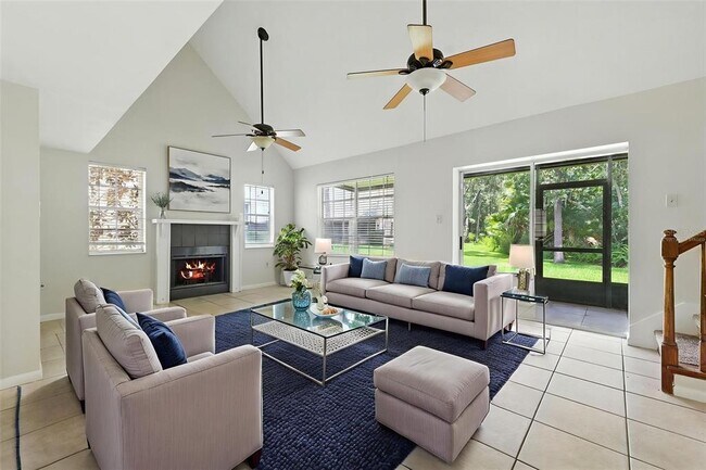 Foto del edificio - 3614 Pine Knot Dr