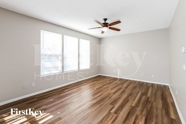 Building Photo - 7900 N Lister Ave