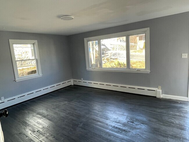 Photo - Newly renovated 5 bedroom single family ho... House