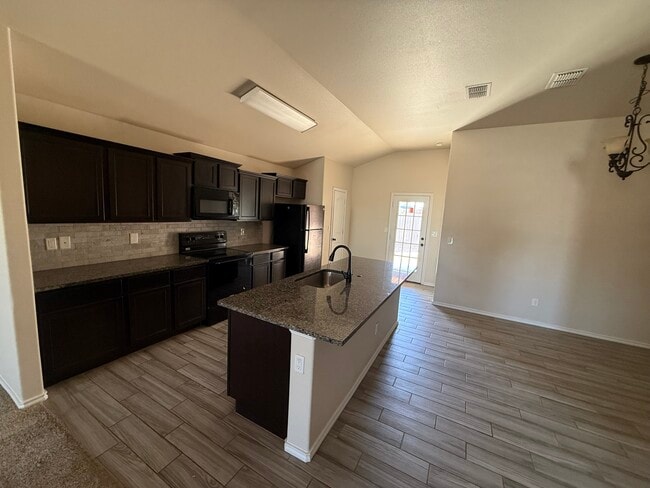 Building Photo - 13814 Avenue U