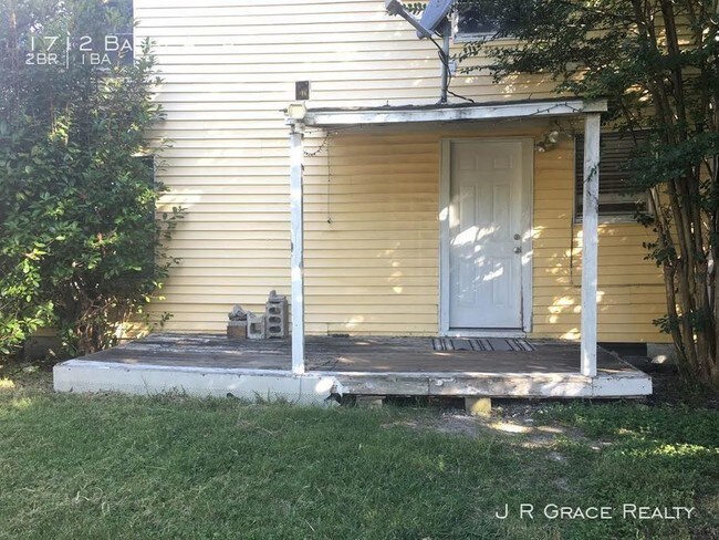 Building Photo - 1712 Bagby A