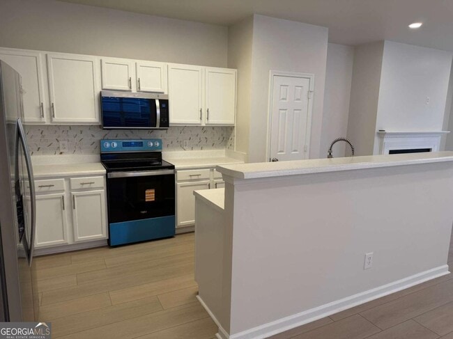 Building Photo - 3317 Fernview Dr