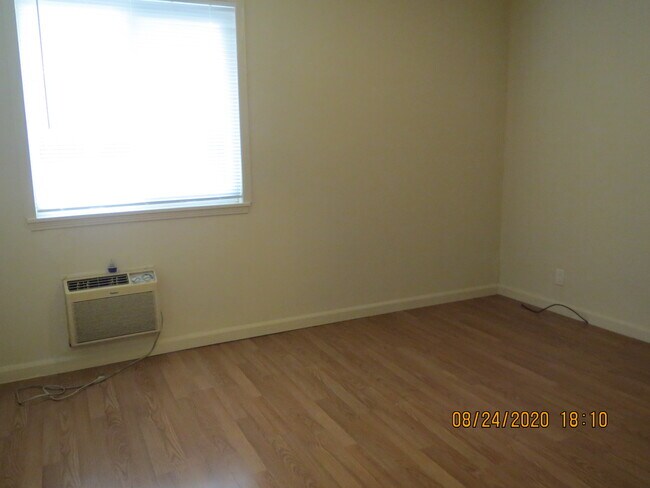 Foto del edificio - 2893 Alma St