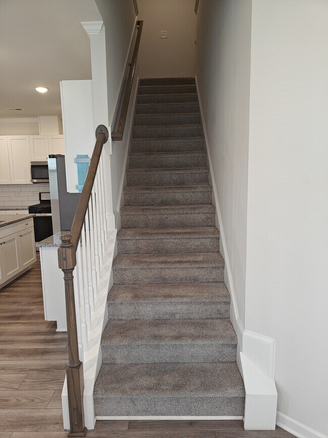 Foto del edificio - 756 Creekway Dr