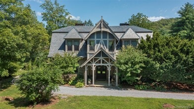 Building Photo - 996 NY-9D