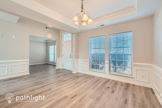 Building Photo - 10516 Tintinhull Dr, Fort Mill, SC, 29707