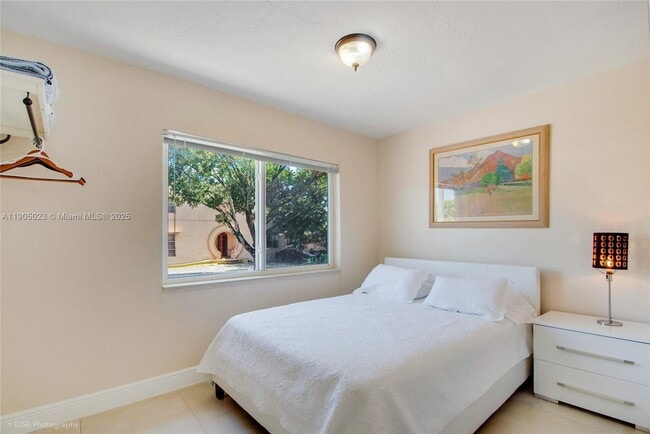 Foto del edificio - 518 SW 7th Ave