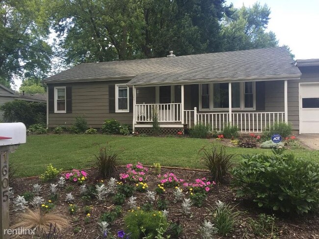 Building Photo - 3 br, 1 bath House - 1605 Normandy Dr