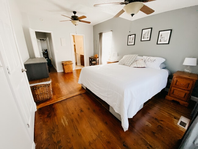 Foto del edificio - 805 Mountain Creek Rd