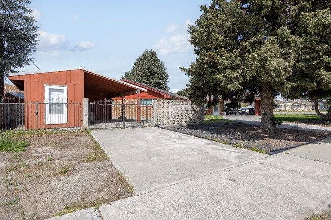 Foto del edificio - 219 N Underwood St