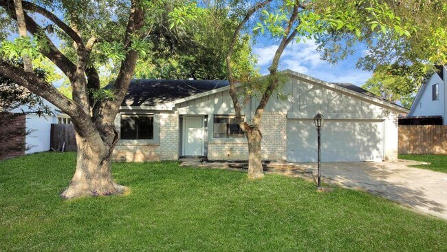 Foto del edificio - 22910 Summer Green Ln