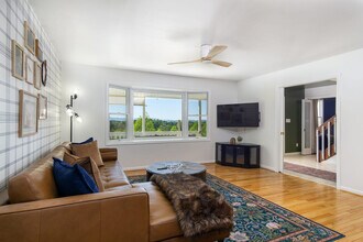 Building Photo - 54 Hyder Ln