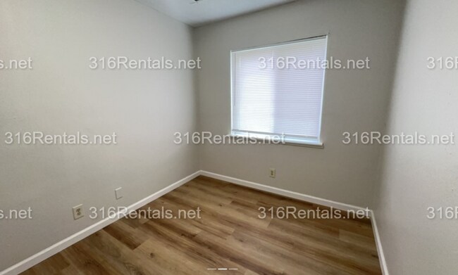 Foto del edificio - $745 - COMING SOON! Accepting SECTION 8/ Housing Voucher 3 bedroom / 1 bathroom - Remodeled Apart...