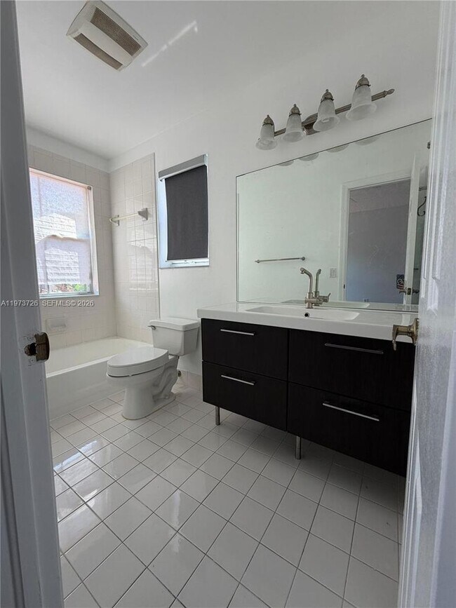 Building Photo - 1534 Weeping Willow Way