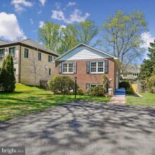 Building Photo - 6904 Chelsea Rd