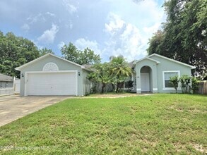 Building Photo - 4445 Greenhill St