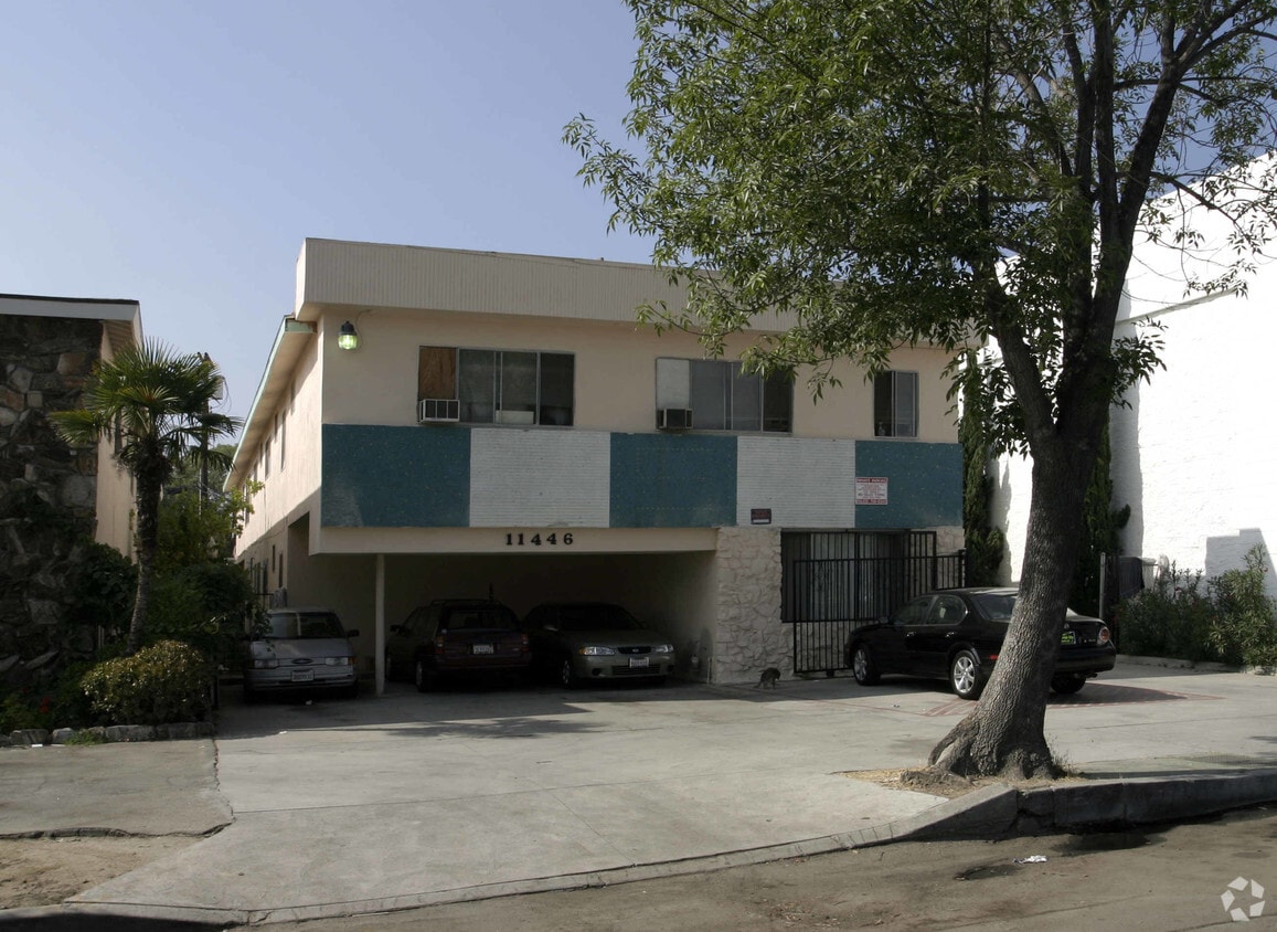 Building Photo - 11446 Califa St