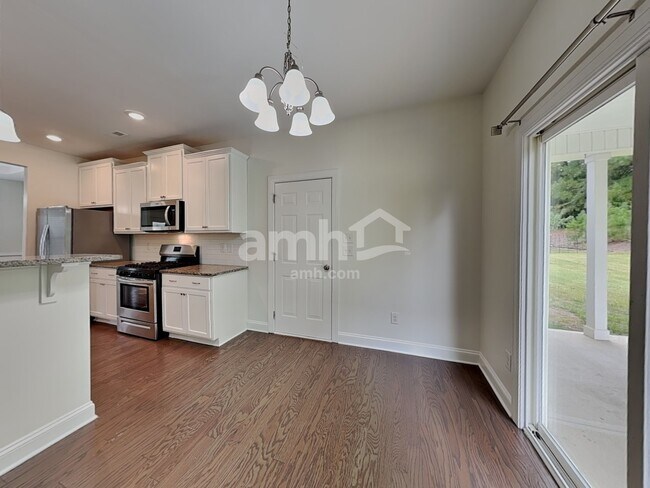 Foto del edificio - 112 White Ash Ln