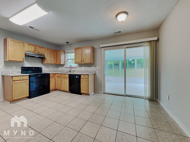 Foto del edificio - 6943 Rumple Rd