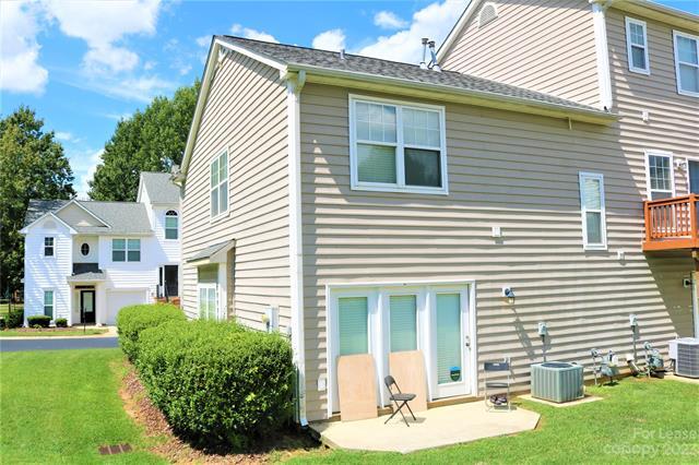 Building Photo - 6406 Royal Celadon Way