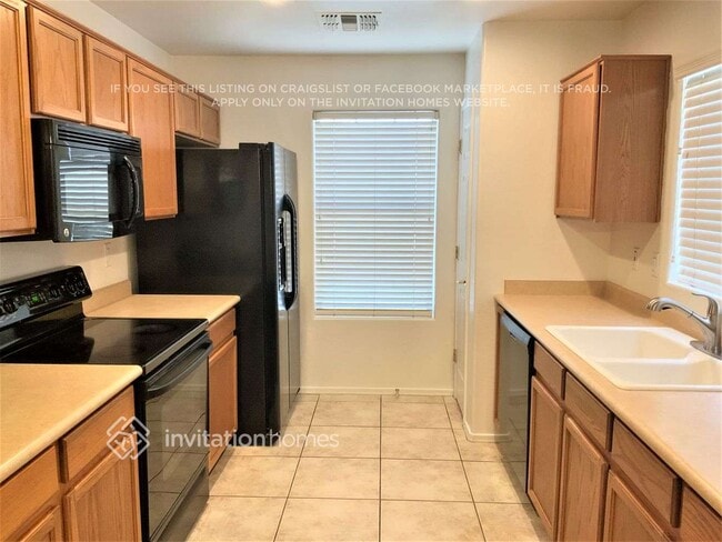 Foto del edificio - 2724 E Concho Ave