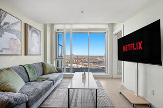 Building Photo - 1188-1183 3 St SE